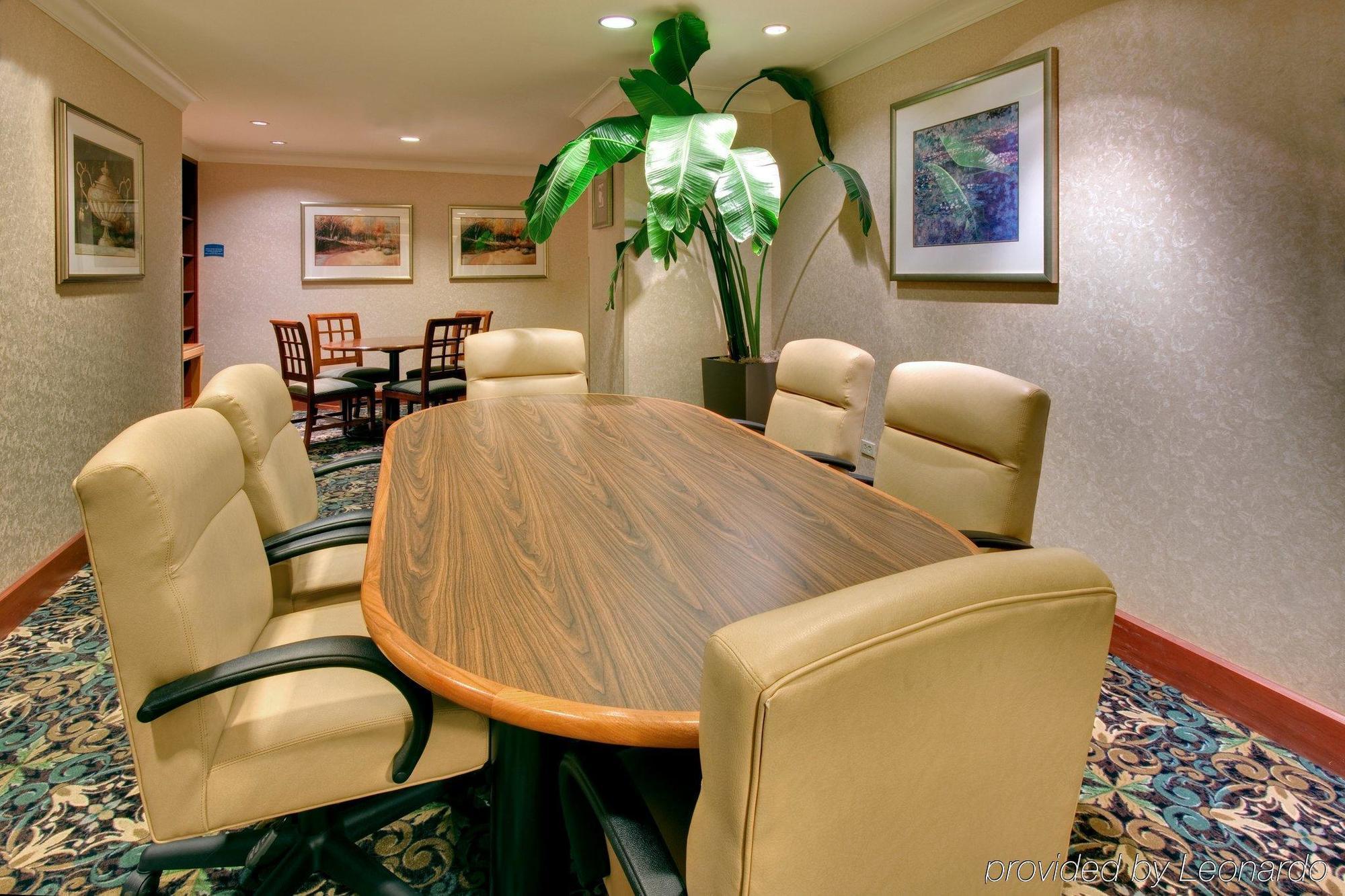 Staybridge Suites Chicago-Oakbrook Terrace By Ihg Съоръжения снимка
