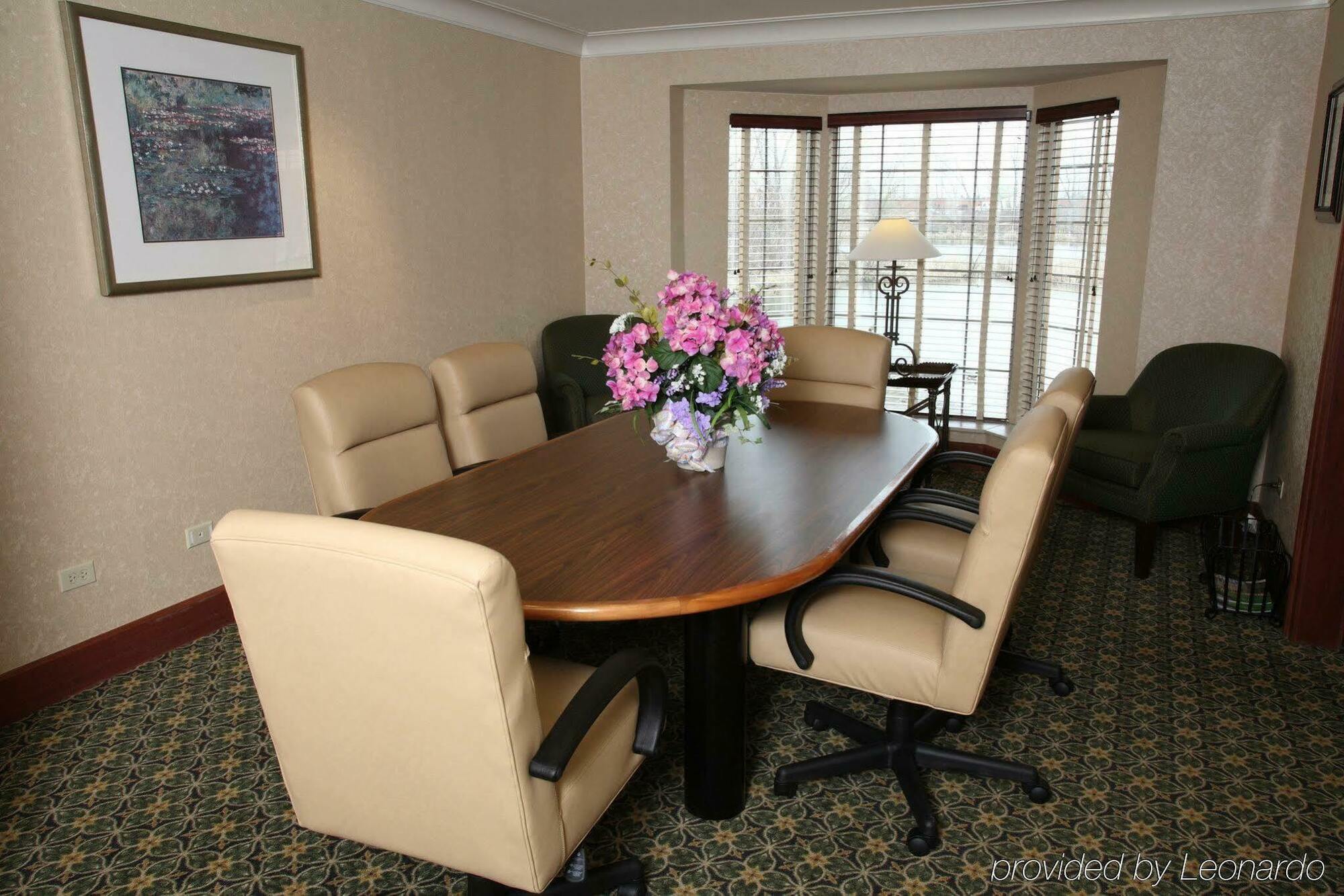 Staybridge Suites Chicago-Oakbrook Terrace By Ihg Съоръжения снимка