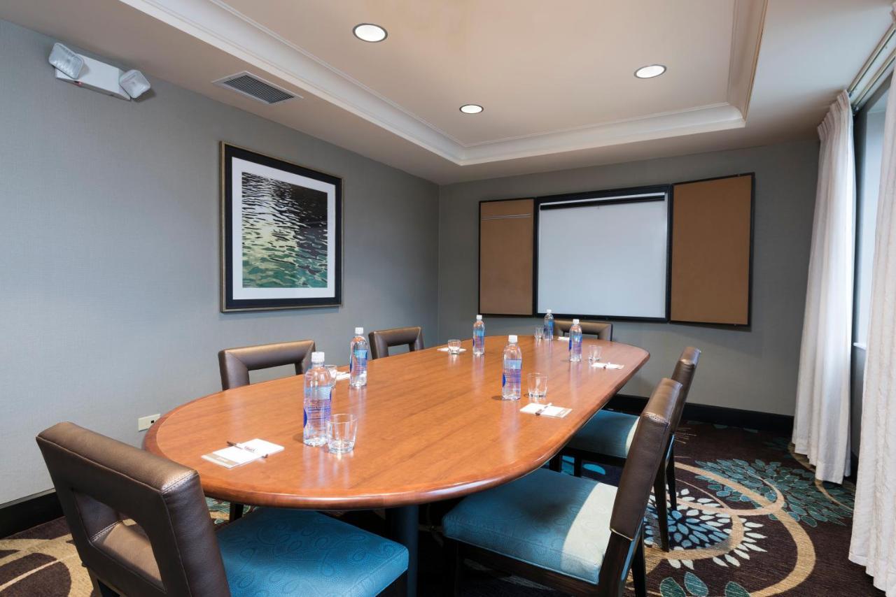 Staybridge Suites Chicago-Oakbrook Terrace By Ihg Екстериор снимка